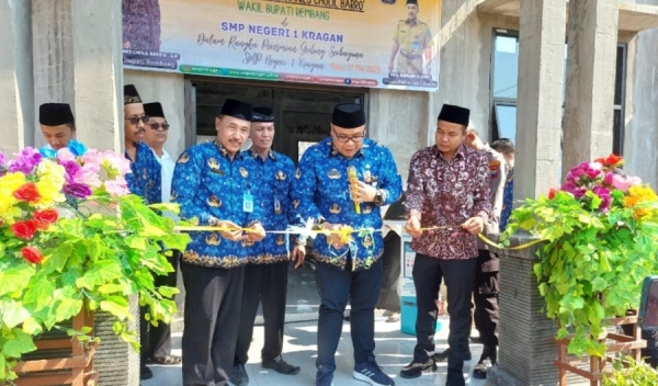 WAKIL BUPATI REMBANG MERESMIKAN GEDUNG SERBA GUNA