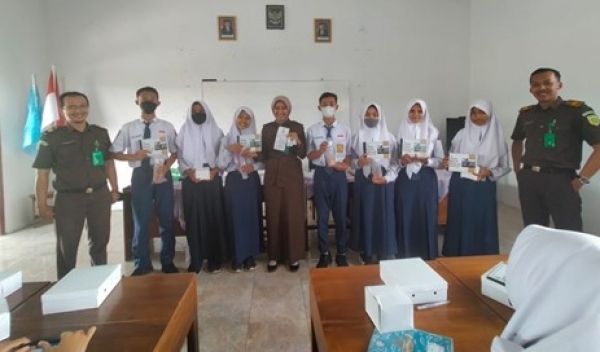 JAKSA MASUK SEKOLAH